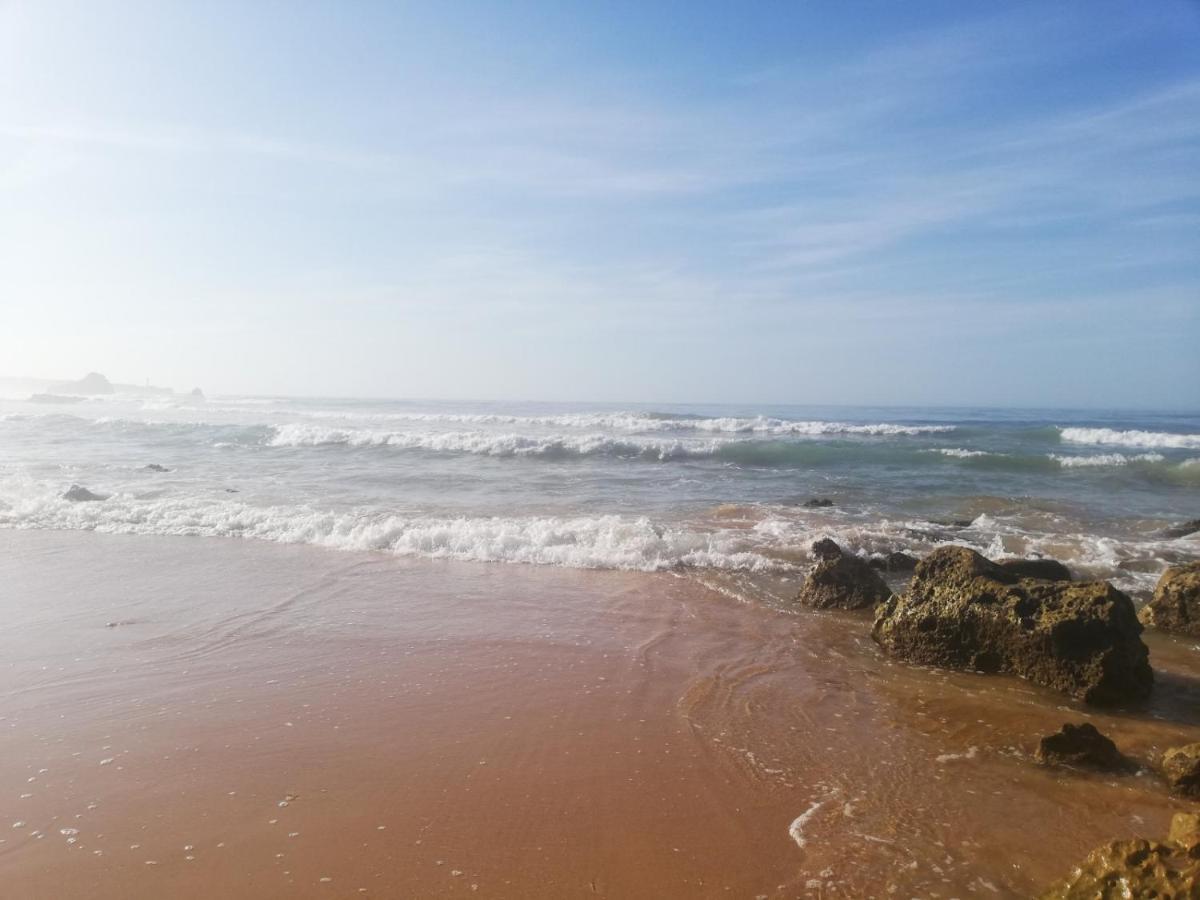 Rocha Praia Mar Beach Front Line Bay Portimao Luaran gambar