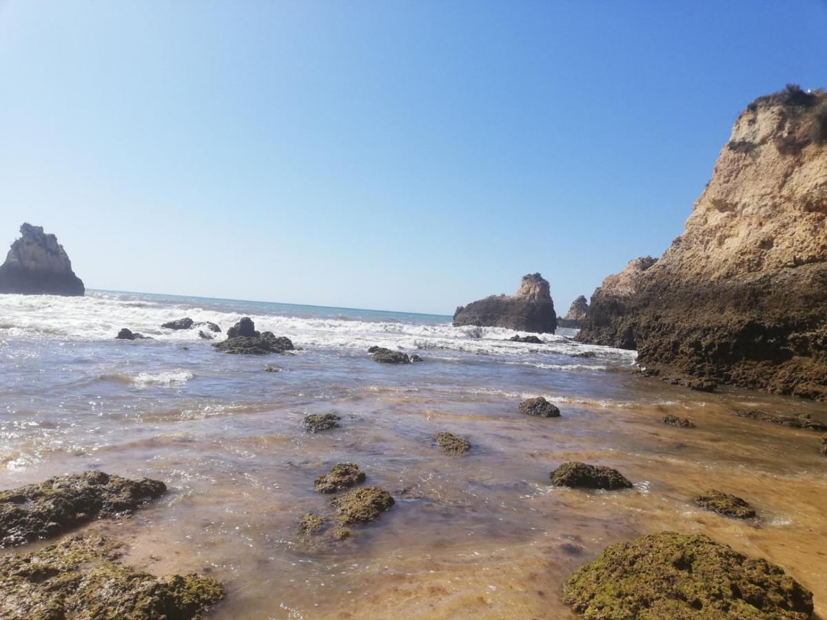 Rocha Praia Mar Beach Front Line Bay Portimao Luaran gambar
