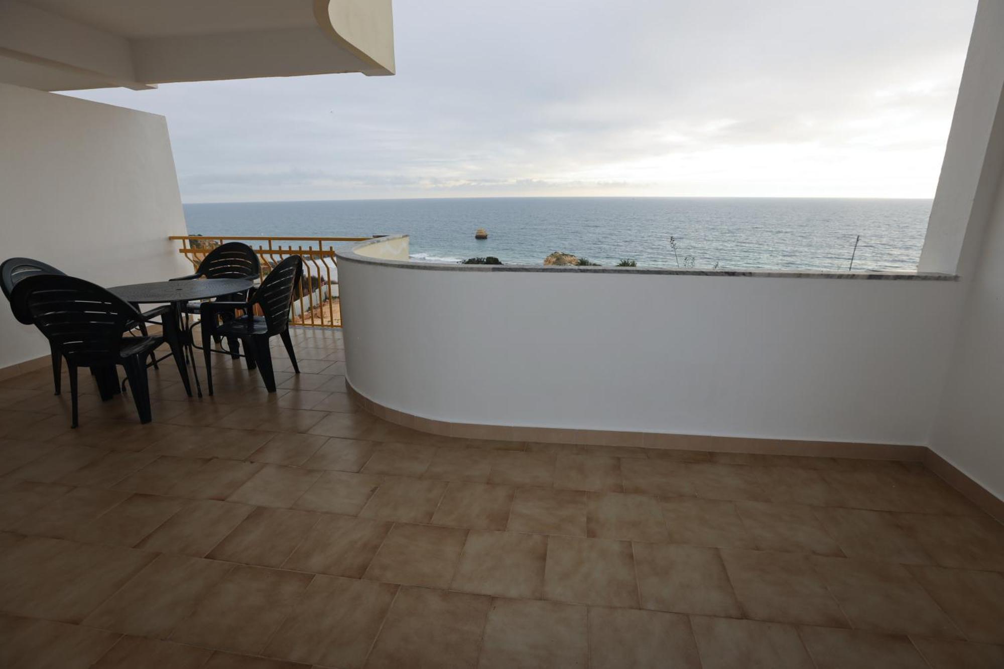 Rocha Praia Mar Beach Front Line Bay Portimao Luaran gambar