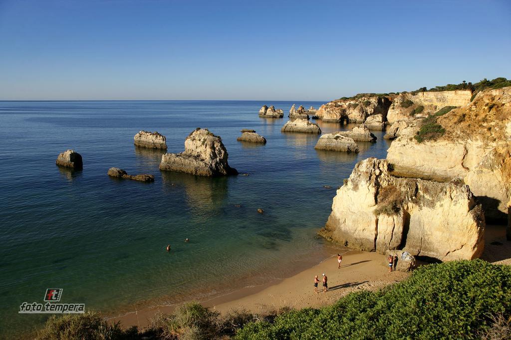 Rocha Praia Mar Beach Front Line Bay Portimao Luaran gambar